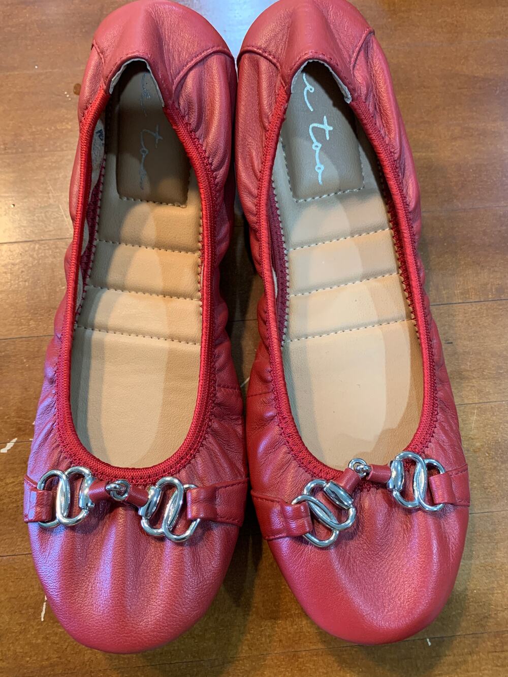 ME TOO Red Leather Flats with Silver Buckle  Rubber soles Women's size 7.5